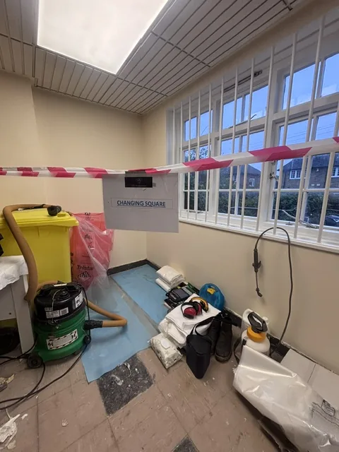 Asbestos floor tile and bitumen removal in Ladbroke Grove