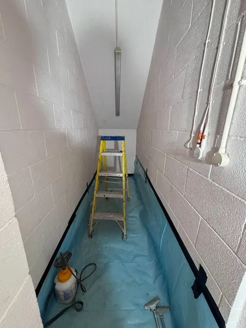 HSE-licensed asbestos gasket strip-out in W10